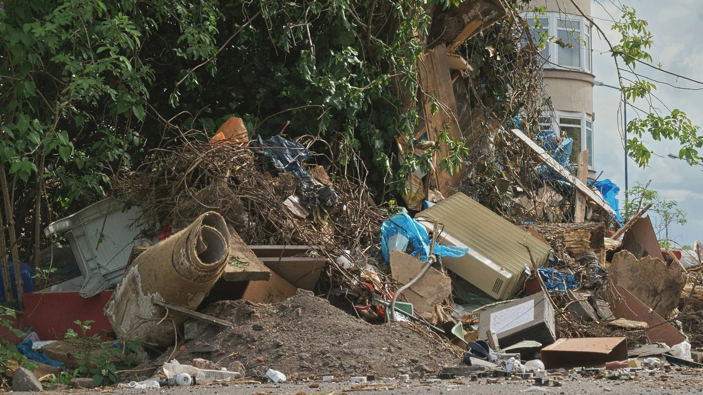Dépôt sauvage de gravats : les entreprises de chantier qui contournent la loi