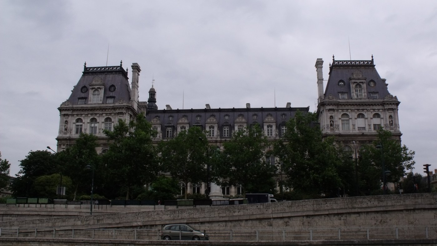 Le périscolaire avant la propreté : ce que les premières urgences de Grégoire révèlent